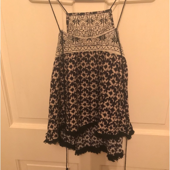 NWT Alter’d state fun black and white tank. It has a fringe around the bottom. - Picture 4 of 14